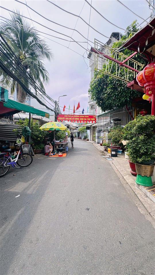 Nhà mới đẹp 4 tầng  hoàn công đủ  ngang 4.1m  phường chánh hưng q8  4,280 tỷ