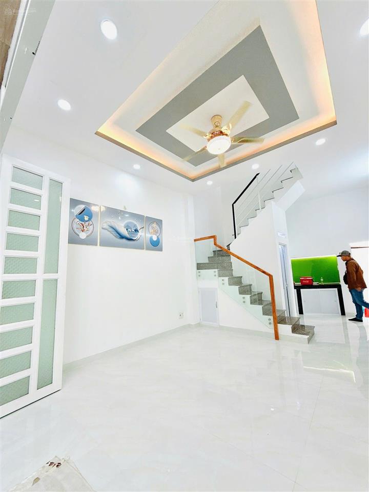 Nhà mới đẹp 4 tầng  hoàn công đủ  ngang 4.1m  phường chánh hưng q8  4,280 tỷ