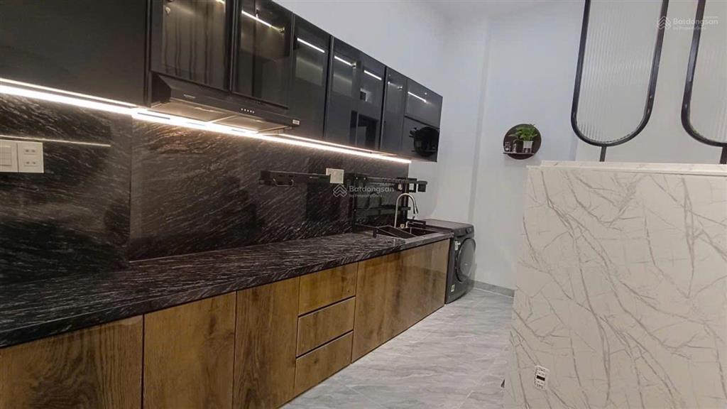Mới đẹp ở ngay phạm hùng q8  đầy đủ nội thất  41m2  ngang to 4.1m  4 tầng 7.2 tỷ