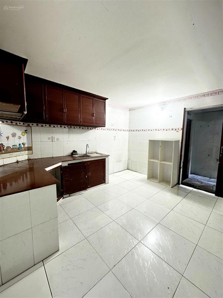 2 tầng phạm hùng q8  vuông a4 4x14m  5.5 tỷ  dòng tiền 8 triệu tháng