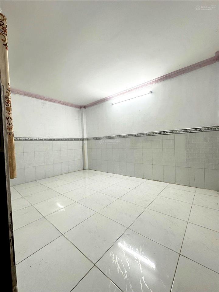 2 tầng phạm hùng q8  vuông a4 4x14m  5.5 tỷ  dòng tiền 8 triệu tháng