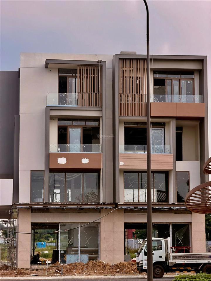 Chỉ cần 1 tỷ sở hữu ngay nhà phố 1 trệt 2 lầu tại thành phố đáng sống đông bắc sài gòn