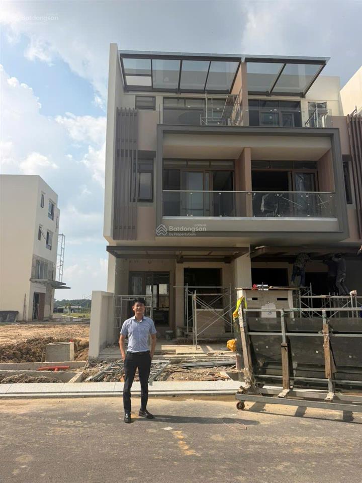 Chỉ cần 1 tỷ sở hữu ngay nhà phố 1 trệt 2 lầu tại thành phố đáng sống đông bắc sài gòn