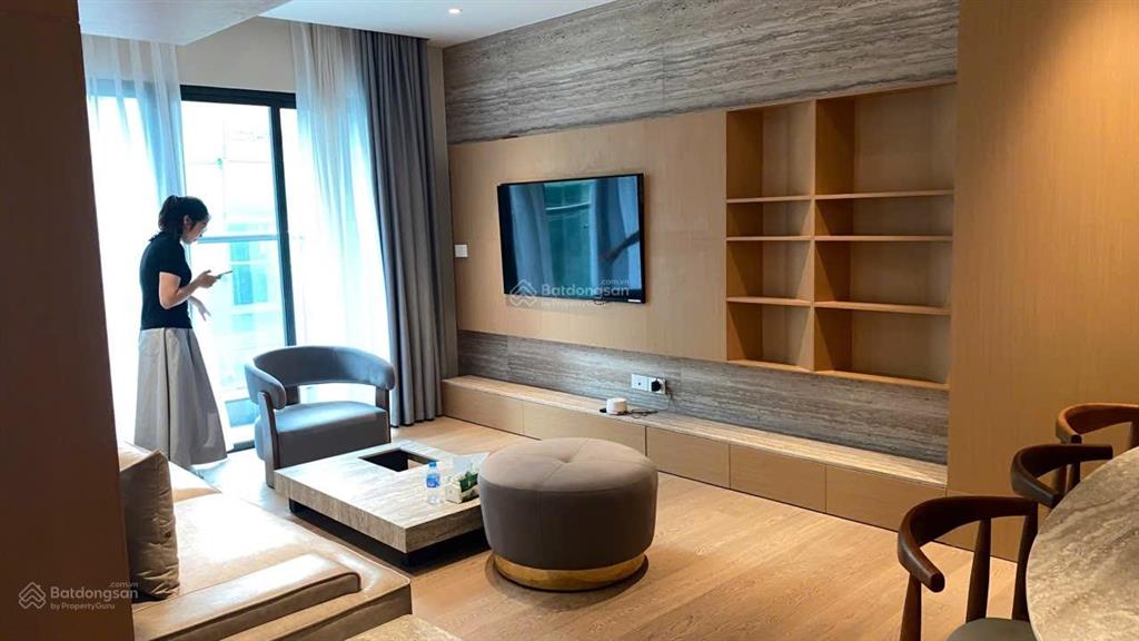 Cho thuê căn 2 ngủ 100m2 green diamond 93 láng hạ giá 23 triệu full đồ
