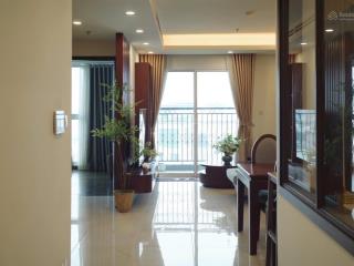 Chính chủ cho thuê căn 3pn nội thất 5* xách vali vào ở aqua central 44 yên phụ