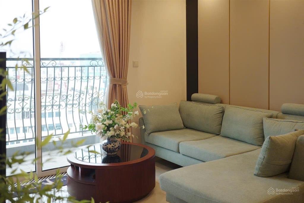 Chính chủ cho thuê căn 3pn nội thất 5* xách vali vào ở aqua central 44 yên phụ