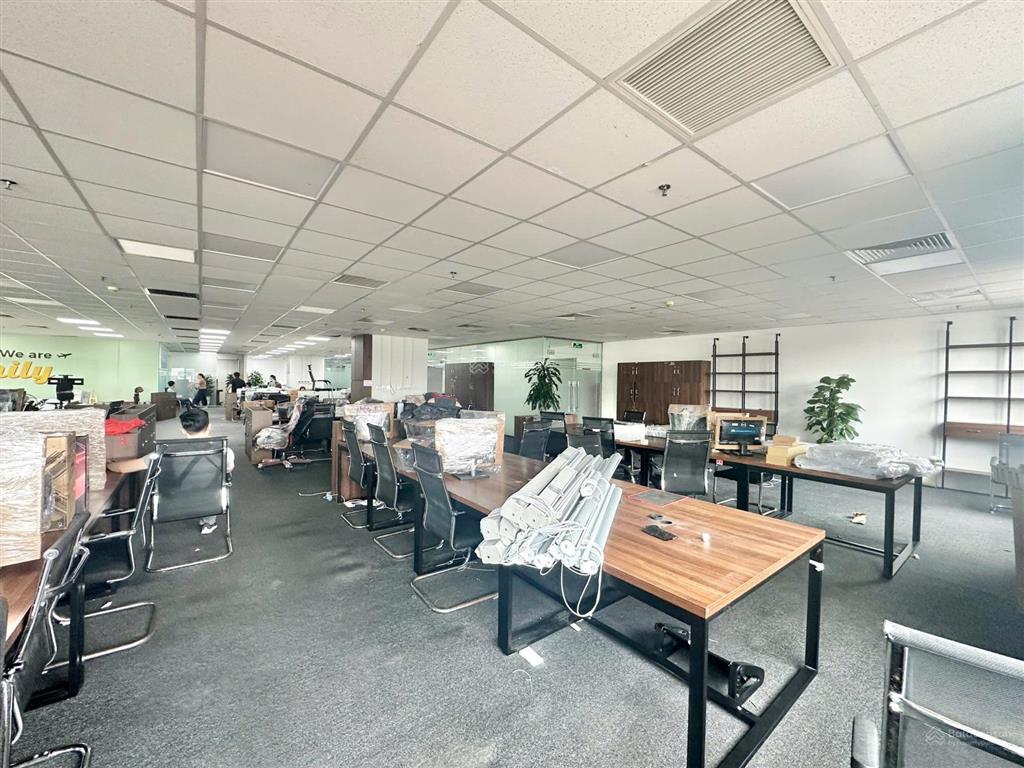 Văn phòng hạng b siêu đẹp tại detech nguyễn phong sắc, diện tích 464m2 có cắt lẻ, full tiện ích