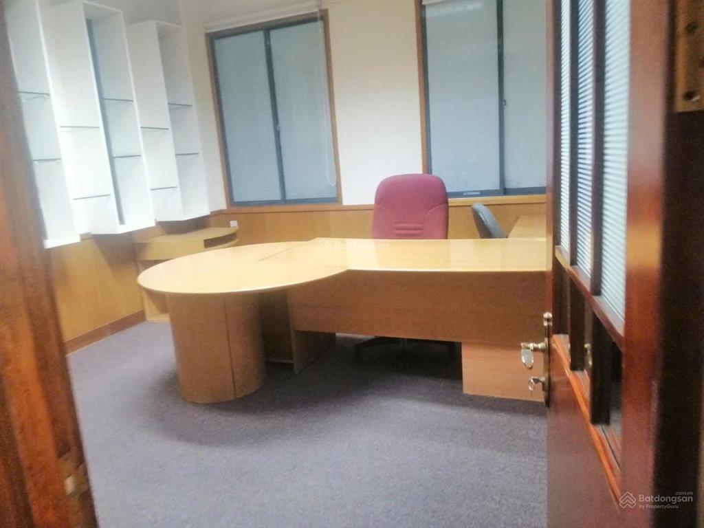 Văn phòng mặt tiền phan đình giót  gần sân bay, chính chủ, không qua môi giới