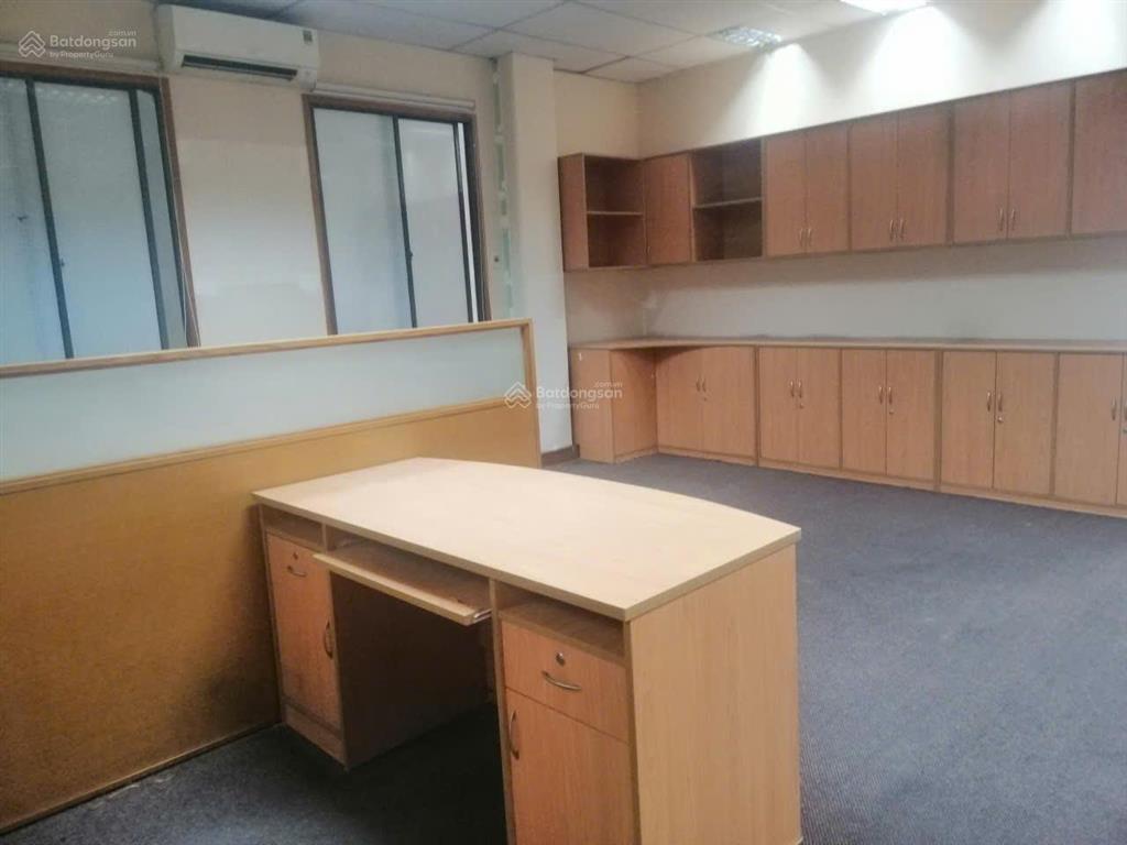 Văn phòng mặt tiền phan đình giót  gần sân bay, chính chủ, không qua môi giới