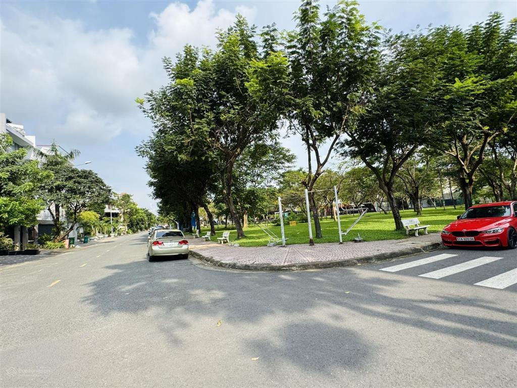 Biệt thự lớn 180m2 chỉ 33,5 tỷ hướng đông nam kdc văn minh p.an phú quận 2 view công viên mát mẻ