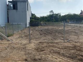 Bán đất tại đường hùng vương, 4,5 tỷ, 90m2, mặt tiền 42m, sổ hồng chính chủ, hot!