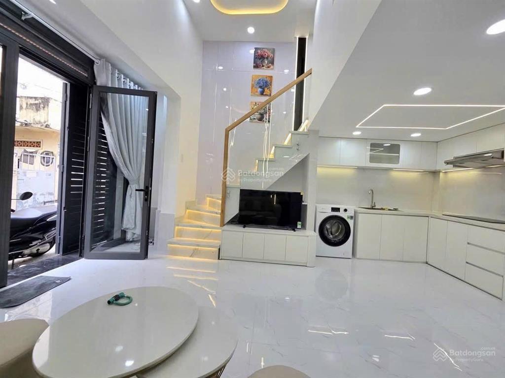 Hẻm xe hơi 6m  phan văn trị  bình thạnh  5 x 6m nở hậu  3 tầng  6.950 tỷ tl