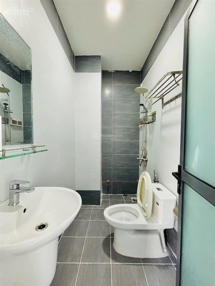 Hẻm xe hơi  cách trần bình trọng chỉ 50m, bình thạnh  5 tầng mới xây  4.1 x 7.3  7.1 tỷ còn bớt