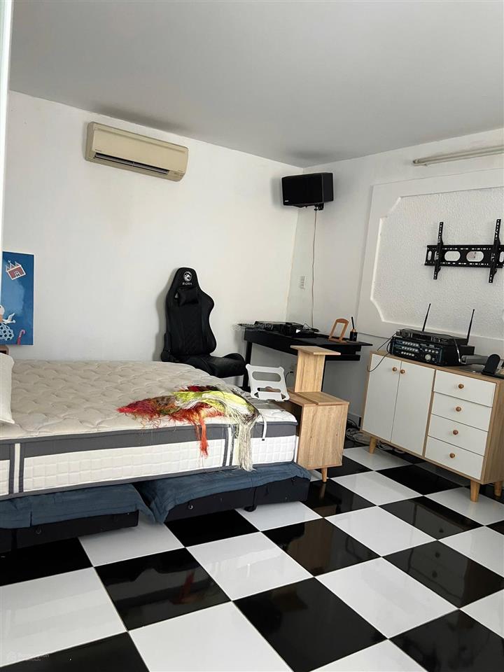 Hẻm xe hơi 7 chỗ  khu phan xích long  phú nhuận  52m2 công nhận đủ  2 tầng  7.2 tỷ còn bớt