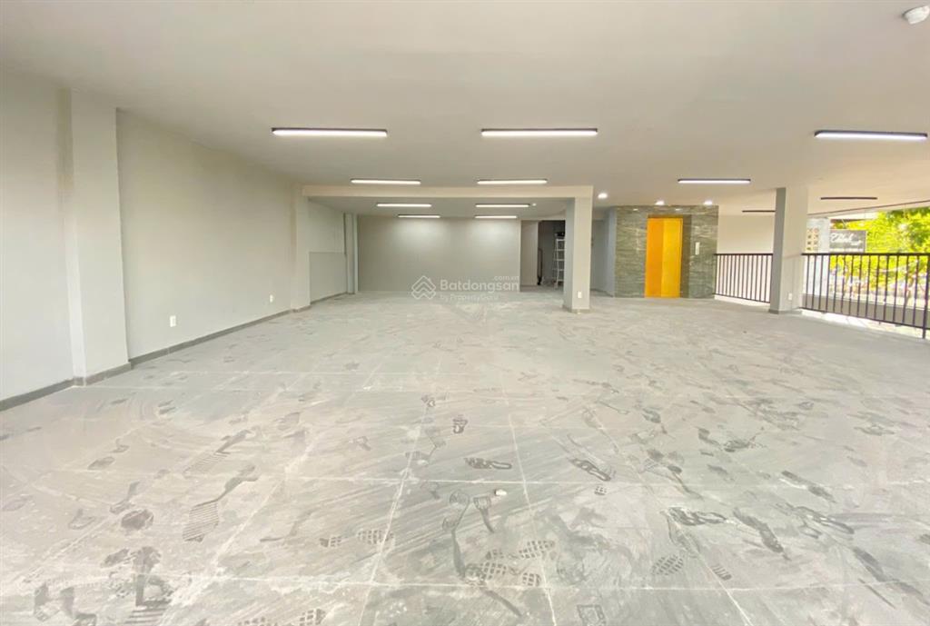 Văn phòng view siêu hot quận 1. dt 170m2 giá chỉ 59tr/ tháng