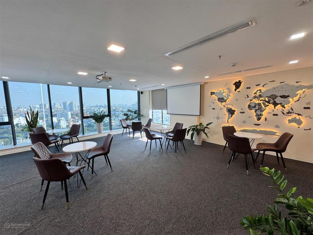 Cho thuê vp mt phan đình phùng, phường cầu kiệu, dt 234m², fitout sẵn, chỉ 75tr/tháng