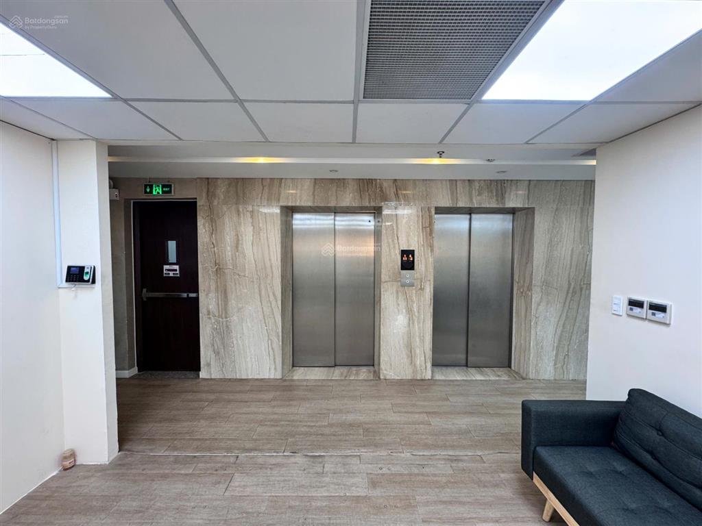 Cho thuê vp mt phan đình phùng, phường cầu kiệu, dt 234m², fitout sẵn, chỉ 75tr/tháng