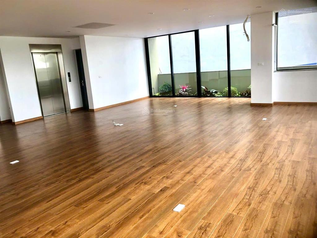 Cho thuê văn phòng không gian xanh, siêu đẹp phường việt hưng, q. long biên, tp. hà nội, 100m2/sàn