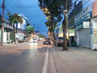 Bán gấp nhà mặt tiền đường phú châu, 21 tỷ, 100m2, gần bệnh viện thủ đức