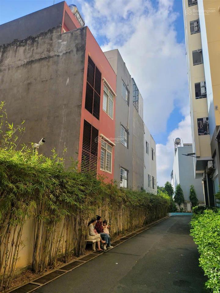 Nhà tk kiểu biệt thự tân cổ điển, hẽm xe hơi đs16 linh trung, 4 tầng chỉ 7.7 tỷ