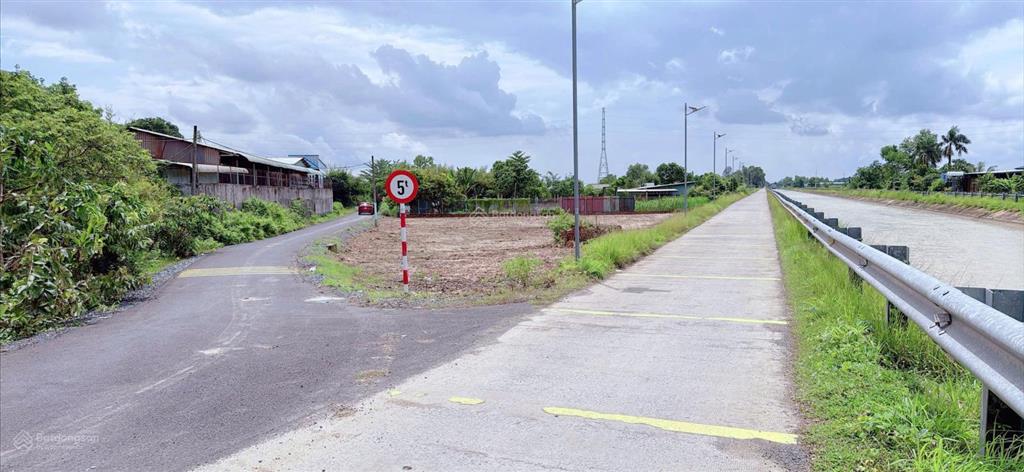 Đất củ chi giá tốt  đất 3 mặt tiền tại phước hiệp củ chi 789m2 có 115m2 tc view kênh quá đẹp