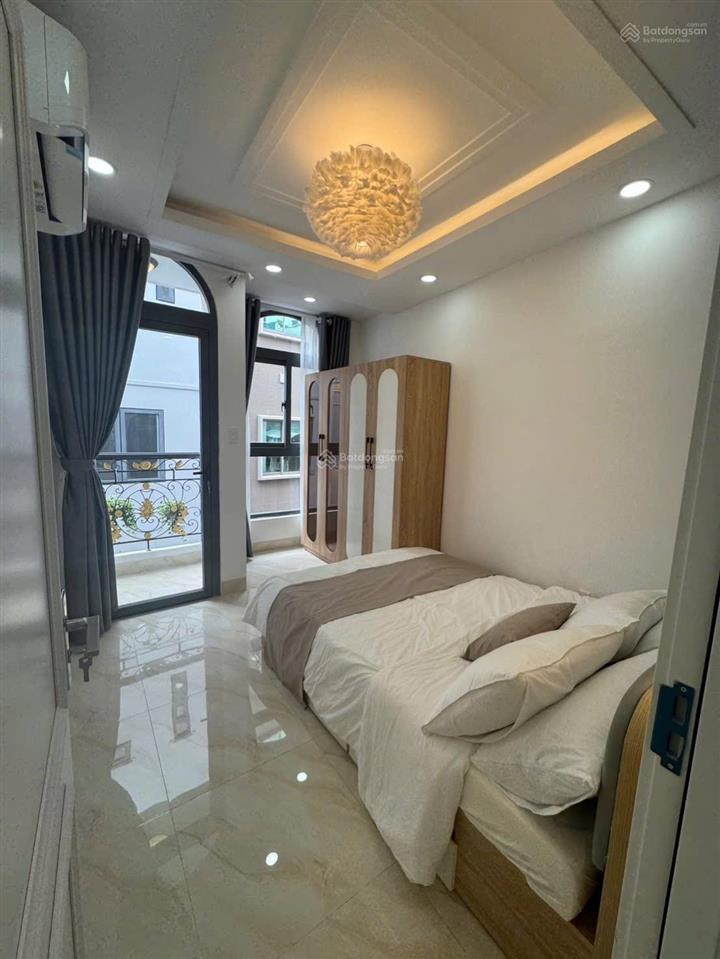 Một căn nhà tuyệt đẹp nằm ngay trung tâm nội đô sài gòn quận phú nhuận full nội thất