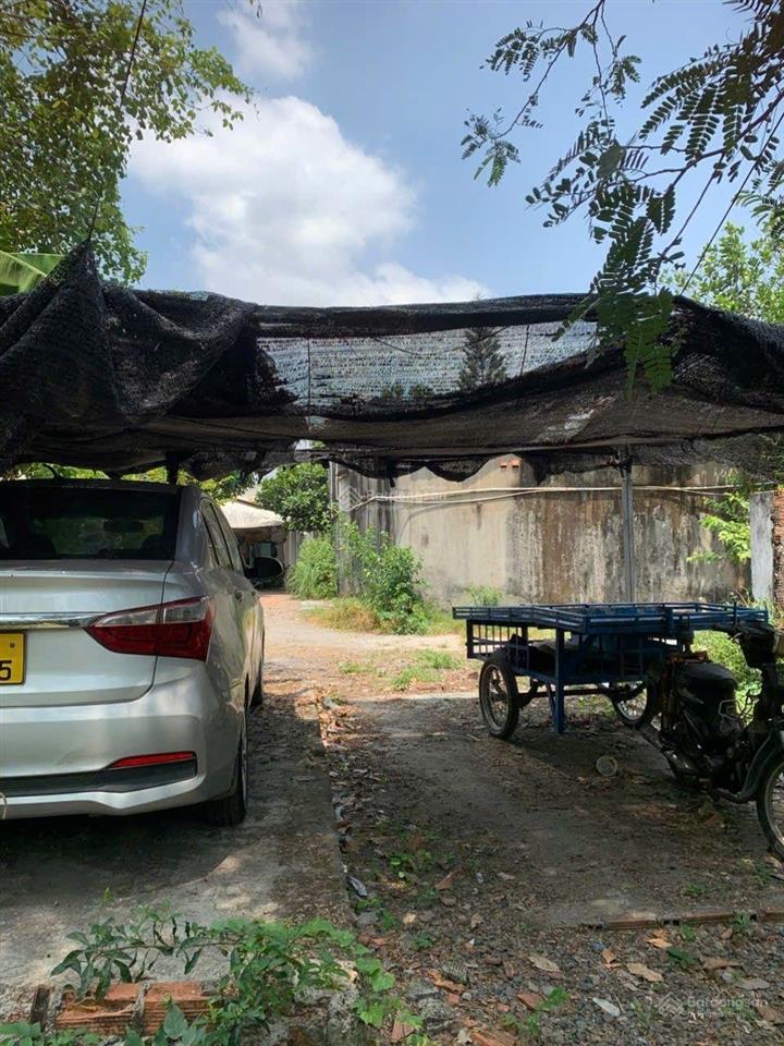 Đất rộng 270m2.10x27 có 147m thổ cư gần chợ hóc môn, oto tận nơi. giá chỉ 5.4 tỷ