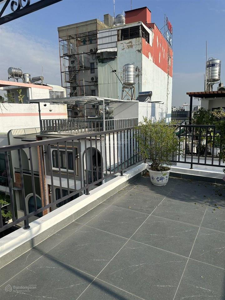 Nhà mới gò vấp. ngay công viên làng hoa, ô tô tận cửa, hoàn công đủ, giá chỉ 7.2 tỷ