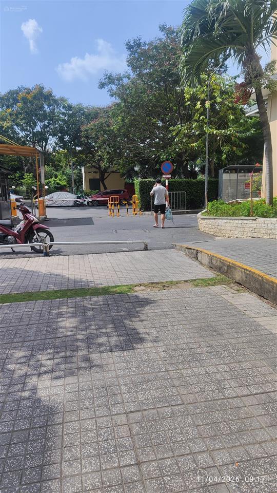 Mặt tiền, ngay chợ hạnh thông tây, đường 12m 4.5x21 giá chỉ 9.9 tỷ