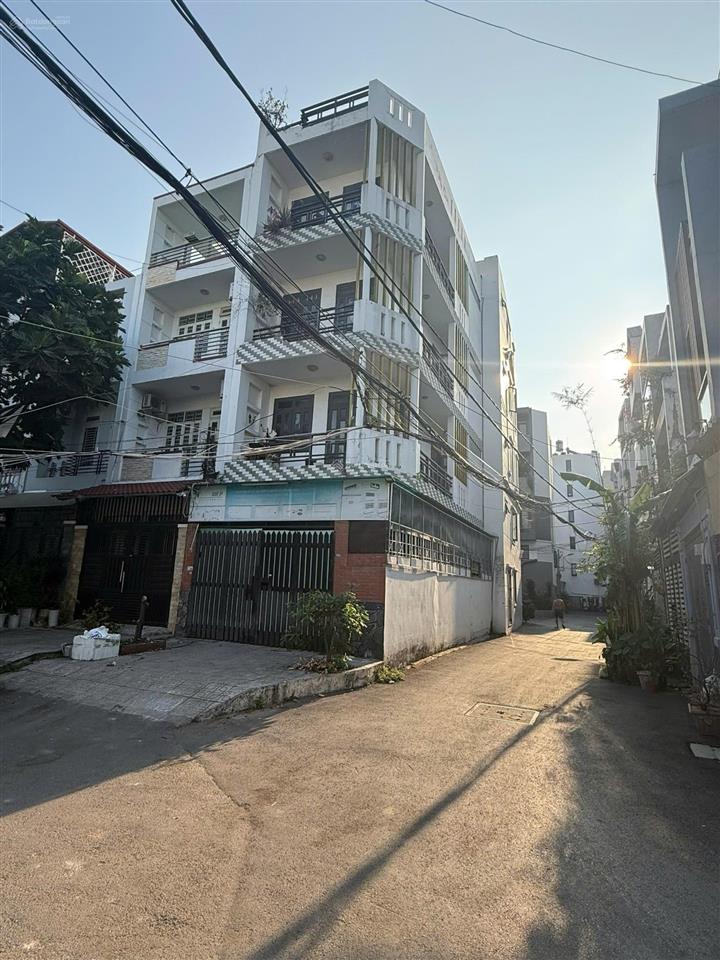 Nhà 5 tầng 2 mặt tiền đối diện công viên, ngay chợ thạch đà giá 9.2 tỷ