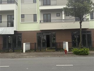 Nhà ven sông sống xanh, sống chậm, sống đáng tiền