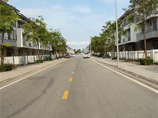 Shophouse centa city chủ cần tiền muốn ra hàng sớm.