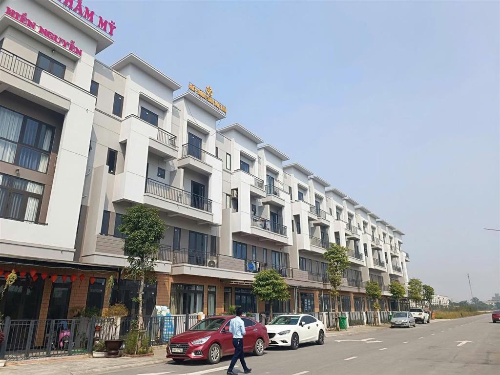 Diamond mặt chung cư giá rẻ nhất dãy