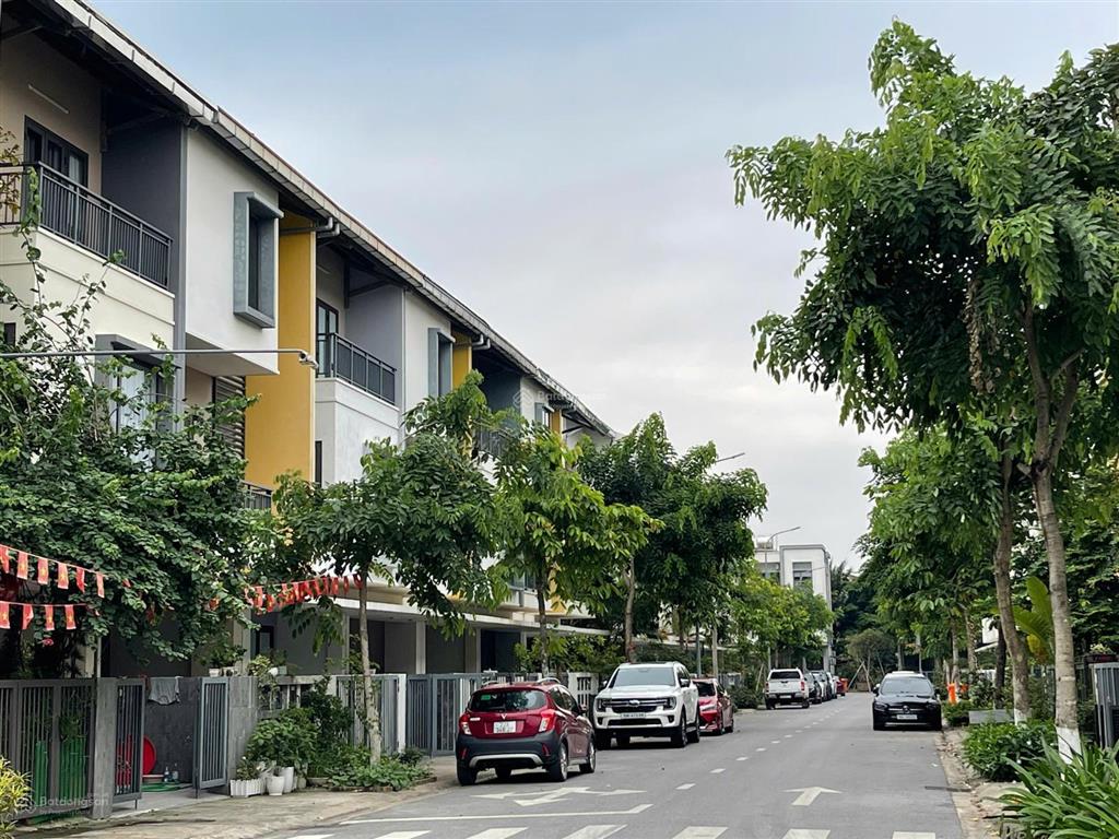 Beomes cắt lỗ sâu thu hồi vốn mua nhà hcm vì gia đình chuyển công tác