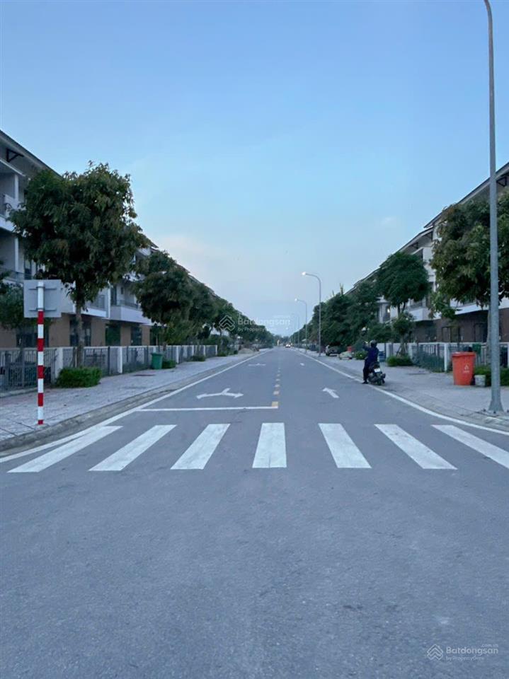 Chủ cần tiền gấp  bán nhanh căn shophouse 120m đang khai thác cho thuê