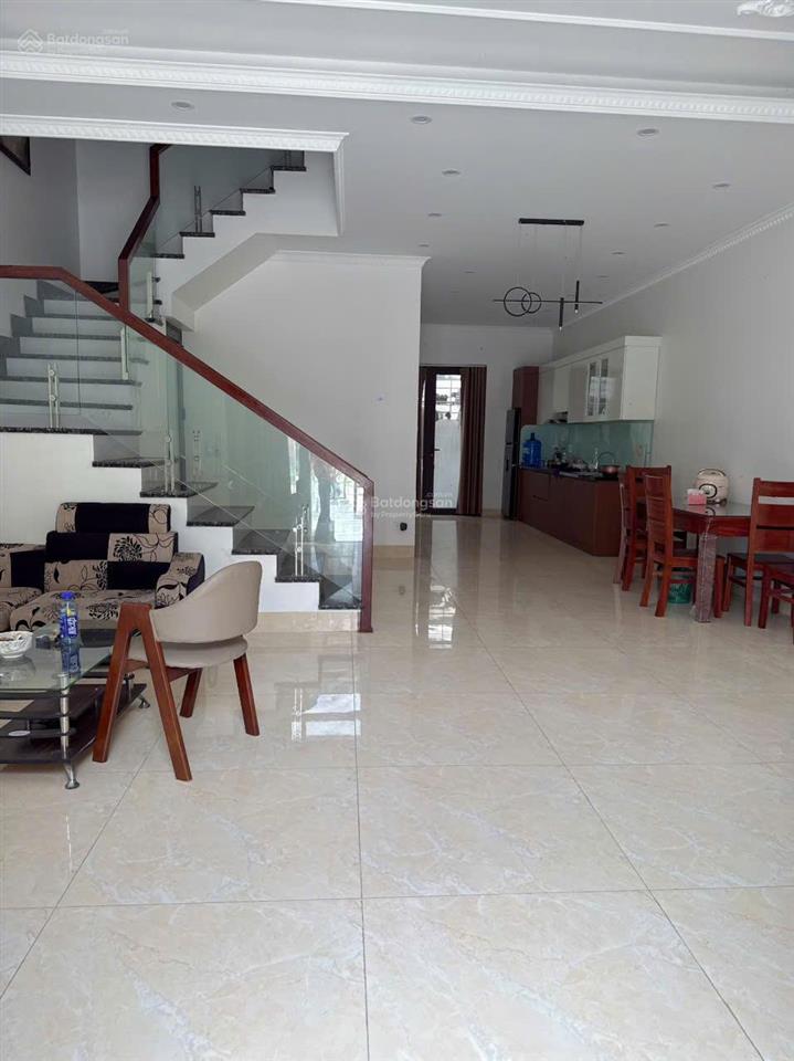 Chủ cần tiền gấp  bán nhanh căn shophouse 120m đang khai thác cho thuê