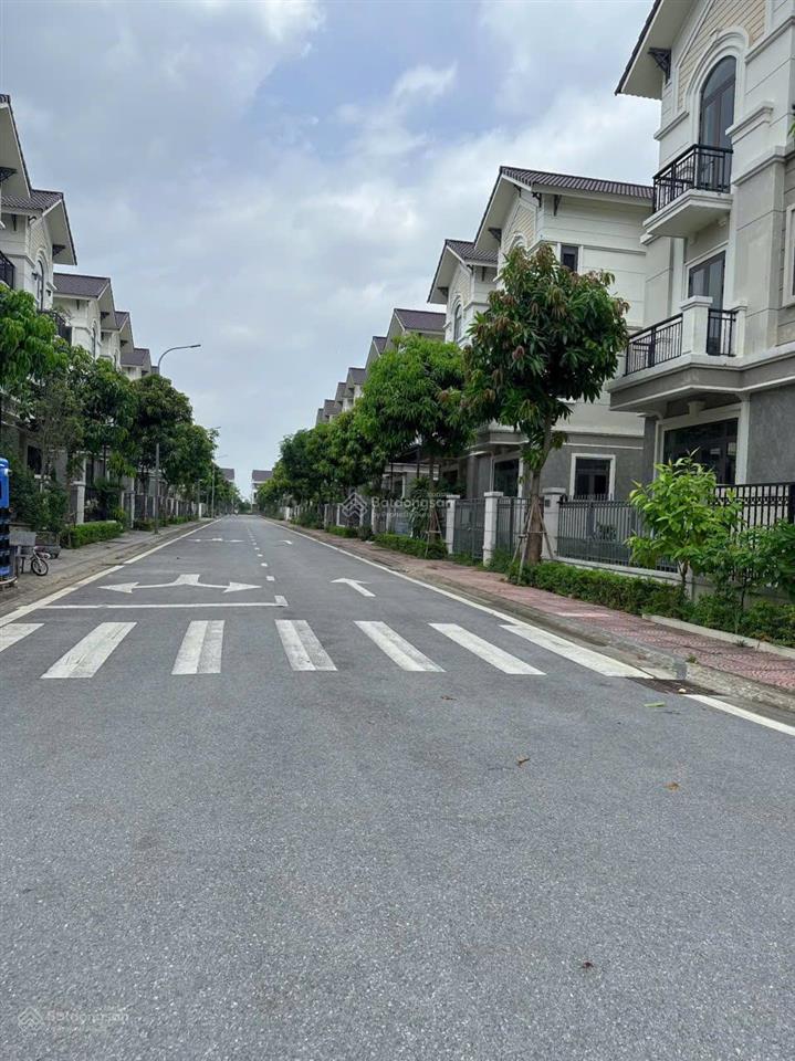 Centa city biệt thự đẹp, giá khiến môi giới cũng bất ngờ