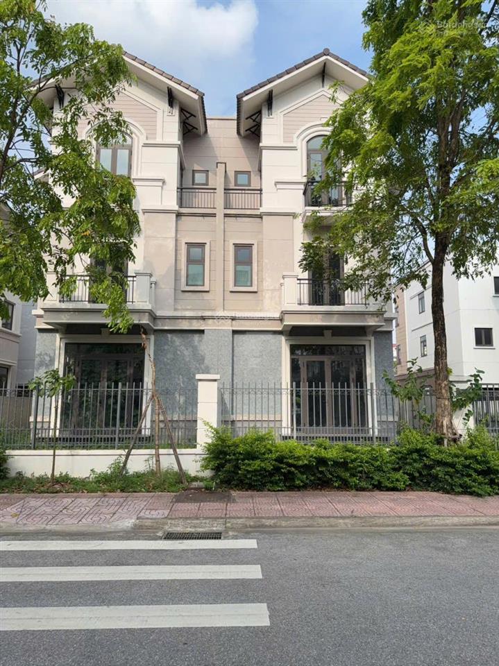 Centa city biệt thự đẹp, giá khiến môi giới cũng bất ngờ