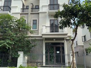 Centa city biệt thự đẹp, giá khiến môi giới cũng bất ngờ