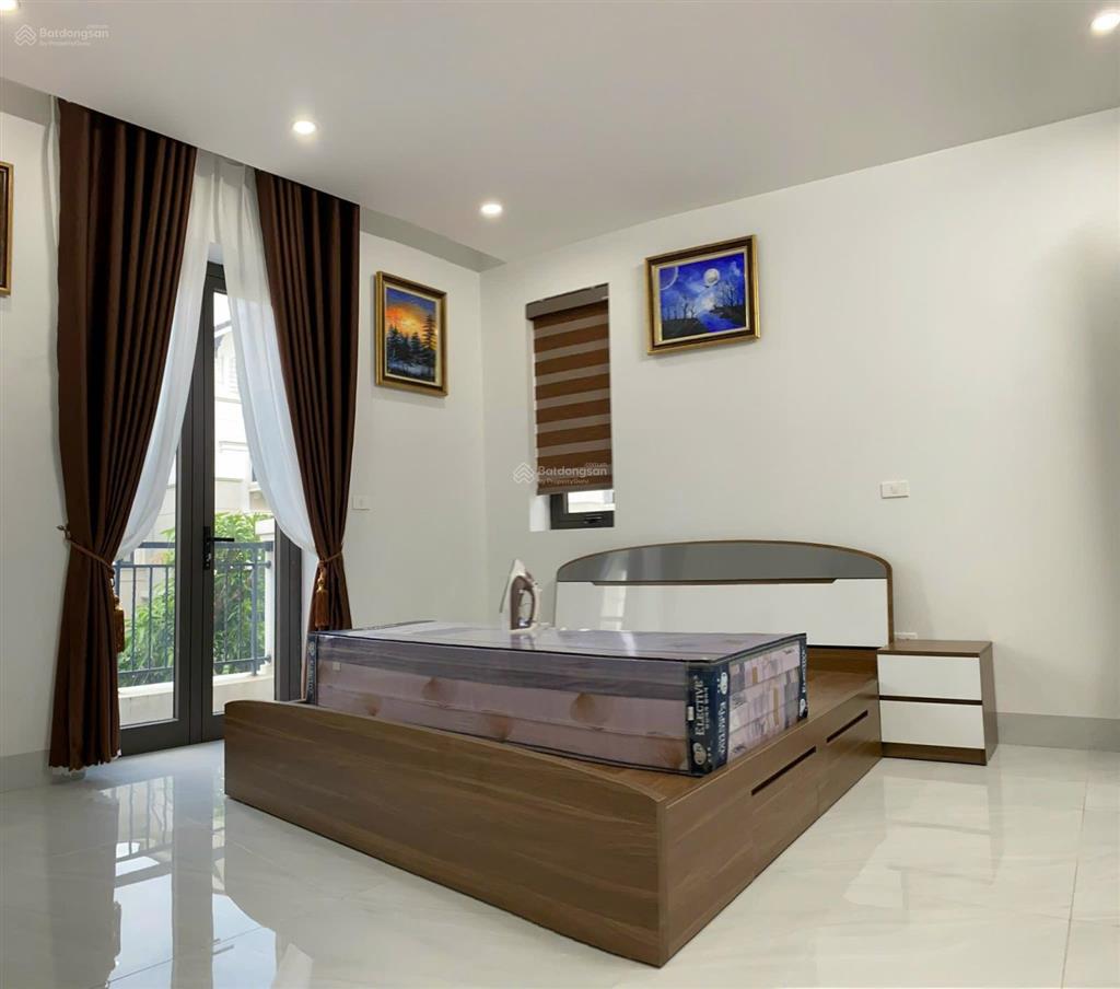Hàng hiếm tại vsip chủ nhà cần tiền bán gấp biệt thự song lập đã hoàn thiện