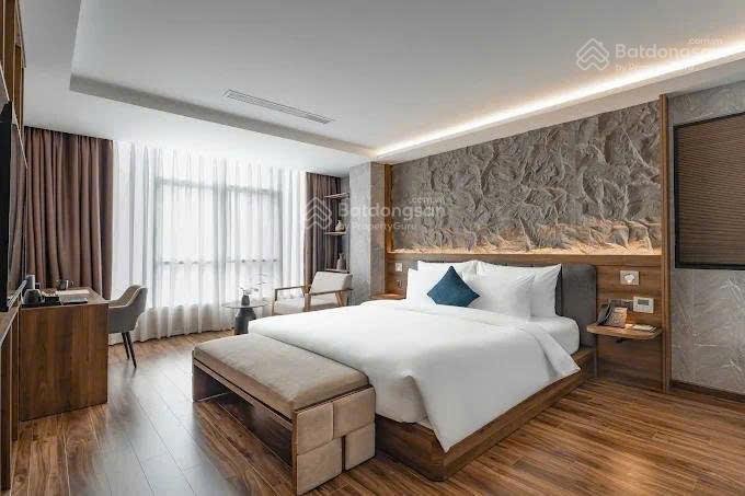 Bán khách sạn kin hotel thái văn lung quận 1 68 phòng tiêu chuẩn 4 sao dòng tiền 1 tỷ/tháng