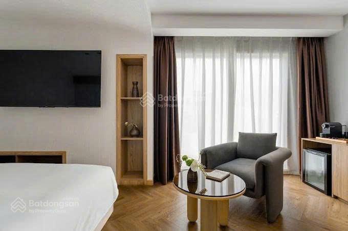 Bán khách sạn kin hotel thái văn lung quận 1 68 phòng tiêu chuẩn 4 sao dòng tiền 1 tỷ/tháng