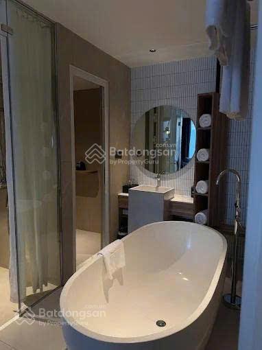 Bán khách sạn kin hotel thái văn lung quận 1 68 phòng tiêu chuẩn 4 sao dòng tiền 1 tỷ/tháng
