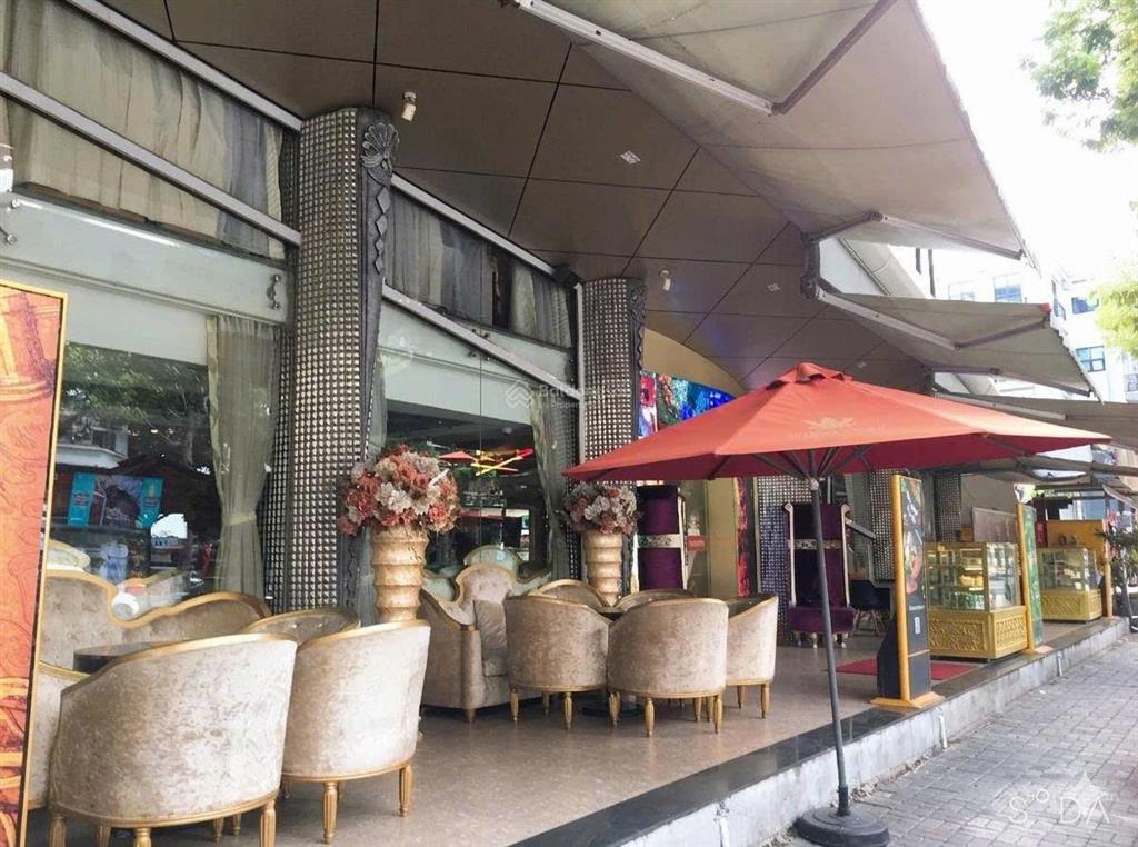 Cho thuê tòa nhà khách sạn karaoke hoàng triều 3 mặt tiền phú mỹ hưng quy mô lớn khai thác ngay