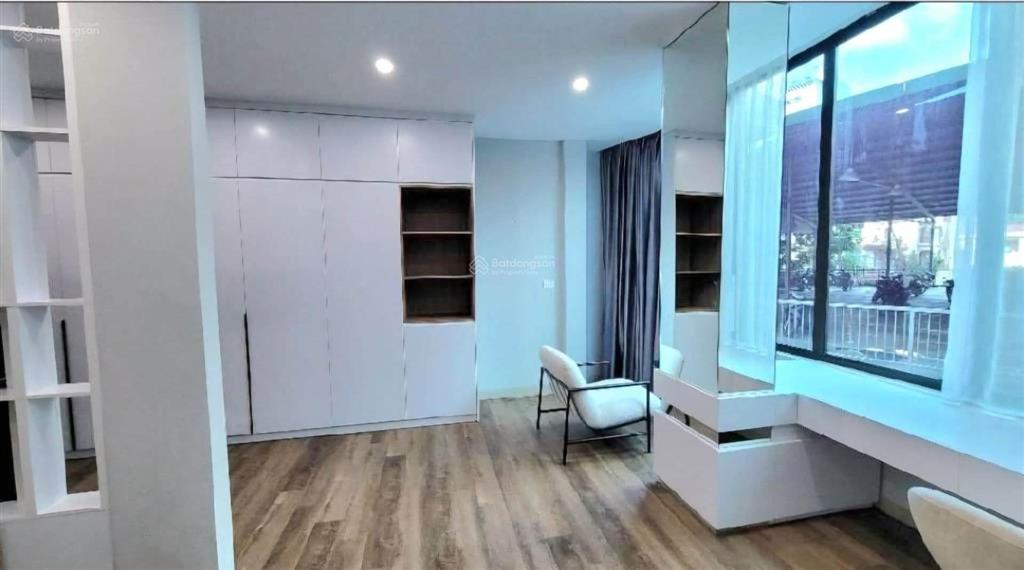 Hàng hiếm trung tâm cầu giấy phố vip nguyễn thị định 3 bước ra phố ở sướng, kinh doanh đỉnh