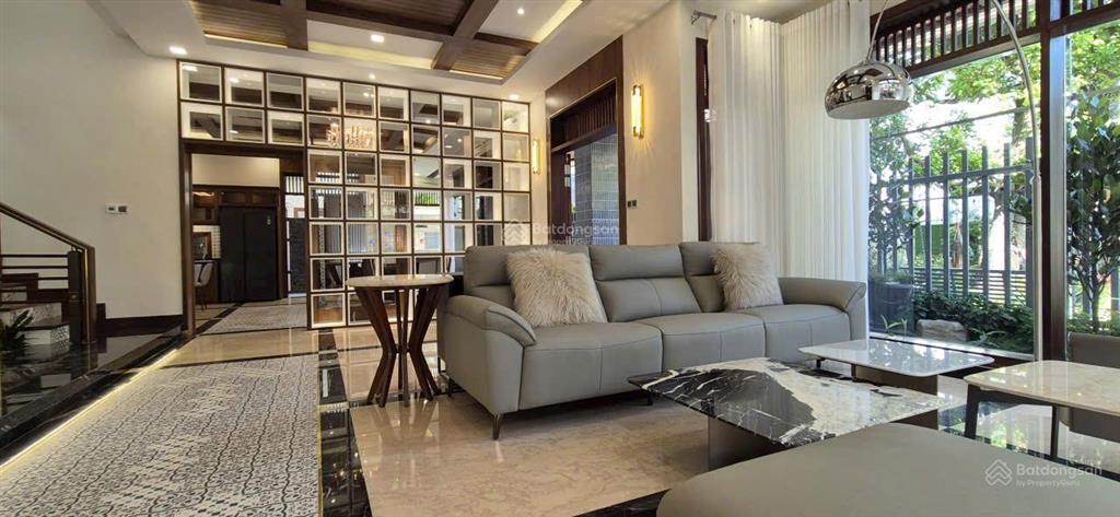 Bán biệt thự 4 tầng, 5pn, 6wc, 61,99 tỷ, 234m2 tại khu dân cư ven sông sadeco, tân phong, q7, hcm