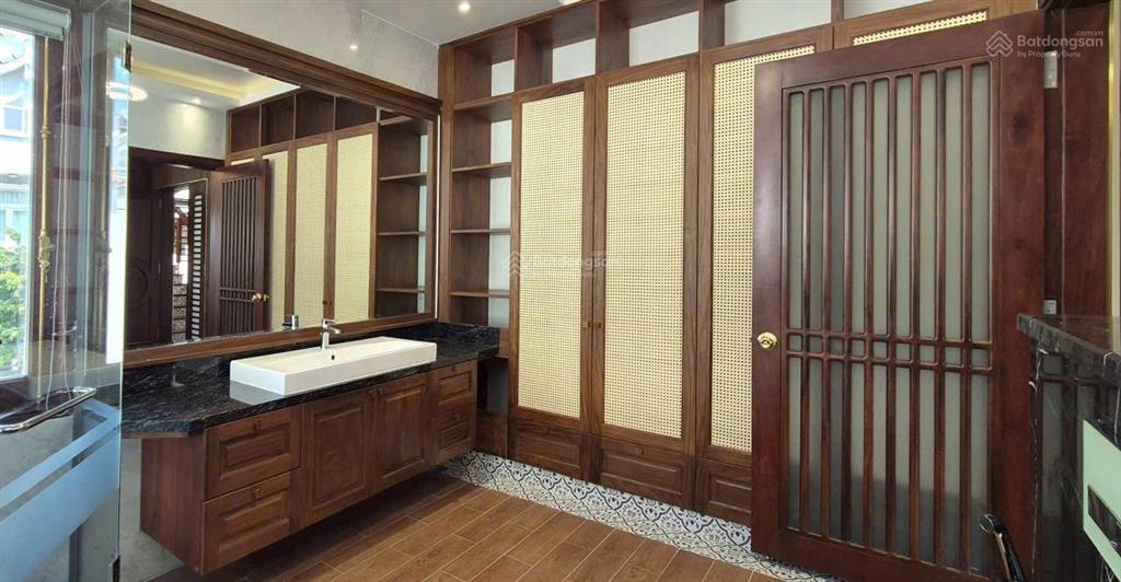 Bán biệt thự 4 tầng, 5pn, 6wc, 61,99 tỷ, 234m2 tại khu dân cư ven sông sadeco, tân phong, q7, hcm