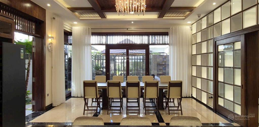 Bán biệt thự 4 tầng, 5pn, 6wc, 61,99 tỷ, 234m2 tại khu dân cư ven sông sadeco, tân phong, q7, hcm