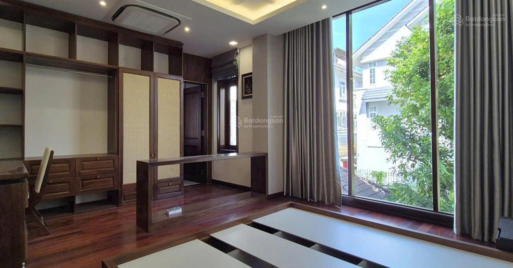 Bán biệt thự 4 tầng, 5pn, 6wc, 61,99 tỷ, 234m2 tại khu dân cư ven sông sadeco, tân phong, q7, hcm