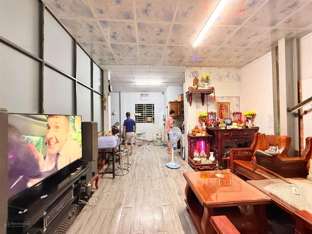 Mặt tiền tô ký 8m x 27m bán đất tặng xưởng 216m2 giá cực mềm